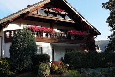 פנסיון Ferienhaus Anne Und Weingut Willi Fett