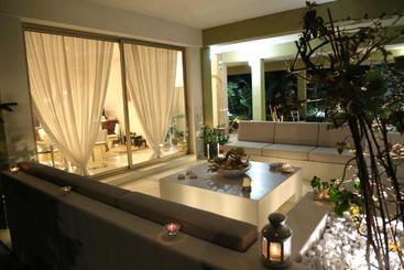 ベッドアンドブレックファースト Virò House