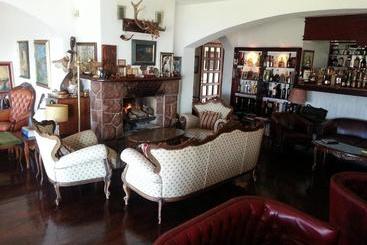 پانسیون Villa Sara Guesthouse