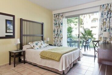 هتل Portaventura®  Caribe  Includes Portaventura Park Tickets