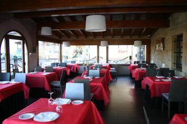 هتل Posada La Venta De Quijas