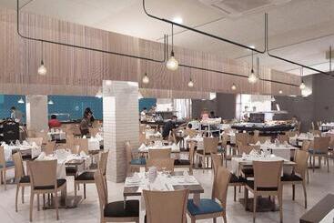 هتل آپارتمان Voramar Cambrils