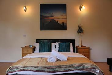 پانسیون Remarc Guest House
