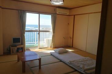 هتل 海のお宿