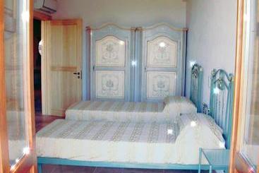 تختخواب و صبحانه Il Borgo & Il Feudo