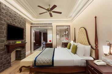 Fortune Select Forest Hill, Mahiya, Kasauli   Member Itc S Hotel Group