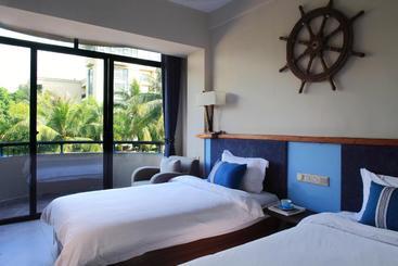 هتل Forest Inn Ri Yue Bay Surf Branch