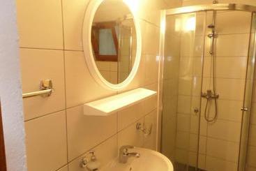 پانسیون Guesthouse Titi Mostar