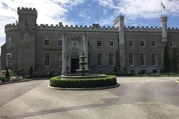 Bellinghan Castle Hotel
