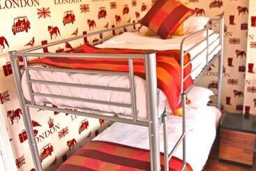 هتل Crompton Guest House