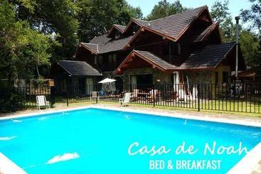 Casa De Noah Bed & Breakfast