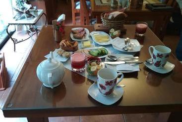 Casa De Noah Bed & Breakfast
