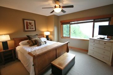 استراحتگاه Carmel Beach Private Lodges