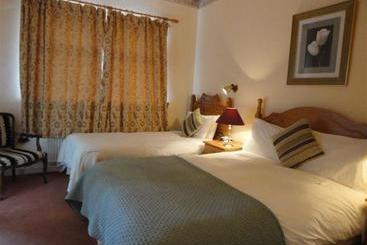 هتل Alpine Guesthouse