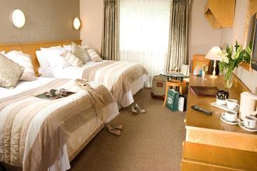 هتل Great National Commons Inn