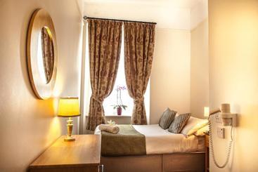 هتل Killarney House Western Road
