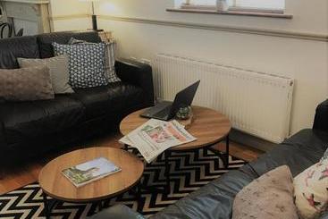 هتل Zuni Townhouse