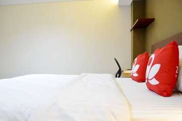 هتل Zen Rooms Residence 12 Cipete