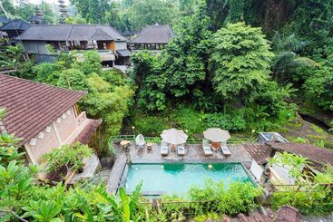 住宿加早餐  Ani's Villas