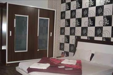 호텔 Ashoka Residency