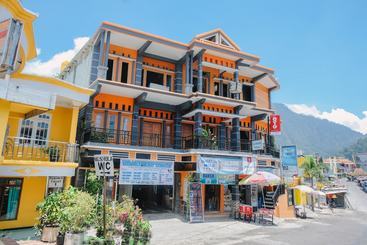 ホテル Tanggulasi Resto & Residence By Oyo Rooms