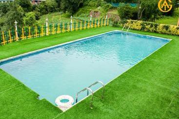 Oakwood Hamlet Resort
