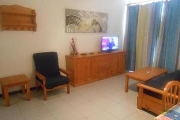 Tamaris Apartamentos  Playa De Xeraco  Solo Familias