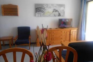 Tamaris Apartamentos  Playa De Xeraco  Solo Familias