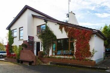 בית מלון כפרי Aisleigh Guest House