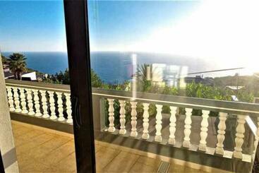 Arcos Grands Suites With Enormous And Private Pool - Calheta
