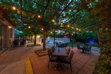 Logis Hotel Noemys Pont De L Etoile