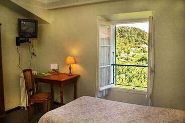 בית מלון כפרי Le Pont D Or