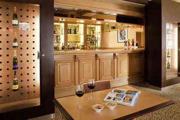 هتل Mercure Calais Centre