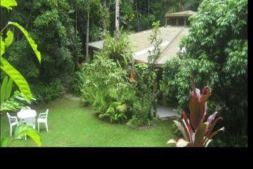 호텔 Daintree Deep Forest Lodge
