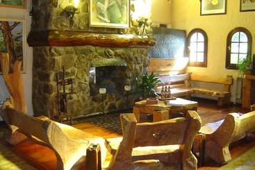 هتل Hosteria La Posta Del Cazador
