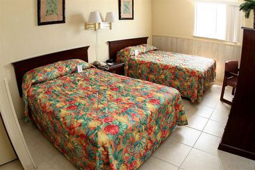 هتل Lani Kai Beachfront Resort