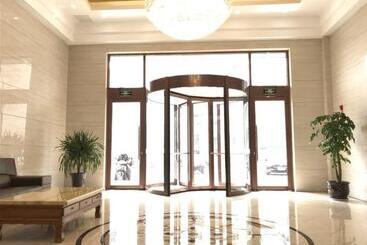 ホテル Greentree Inn Laiwu Gao International Trade City Business