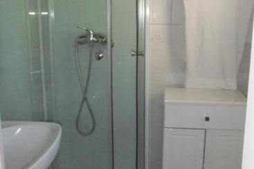 هتل La Petite Auberge