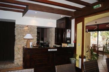 هتل Hôtel La Renaissance