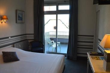 هتل Hôtel Des Druides