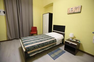 בית מלון כפרי Vinzaglio