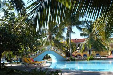 هتل Memories Trinidad del Mar