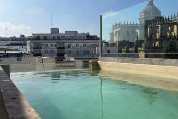 هتل Catedral Suites Jerez