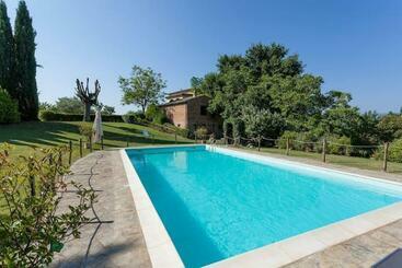 별장 Agriturismo Poggiovaccaio
