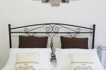تختخواب و صبحانه Laetitia Guest House32