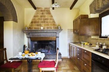 Agriturismo Ferento E Il Castagno