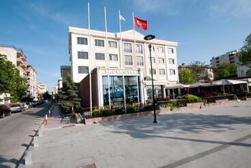 هتل Buyuk Truva