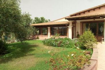 Agriturismo Is Scalas