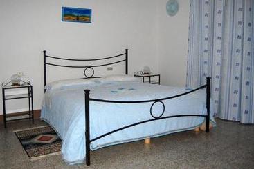 بيت ريفى Agriturismo Rossello