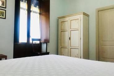 تختخواب و صبحانه Casa Vacanze Il Cenito